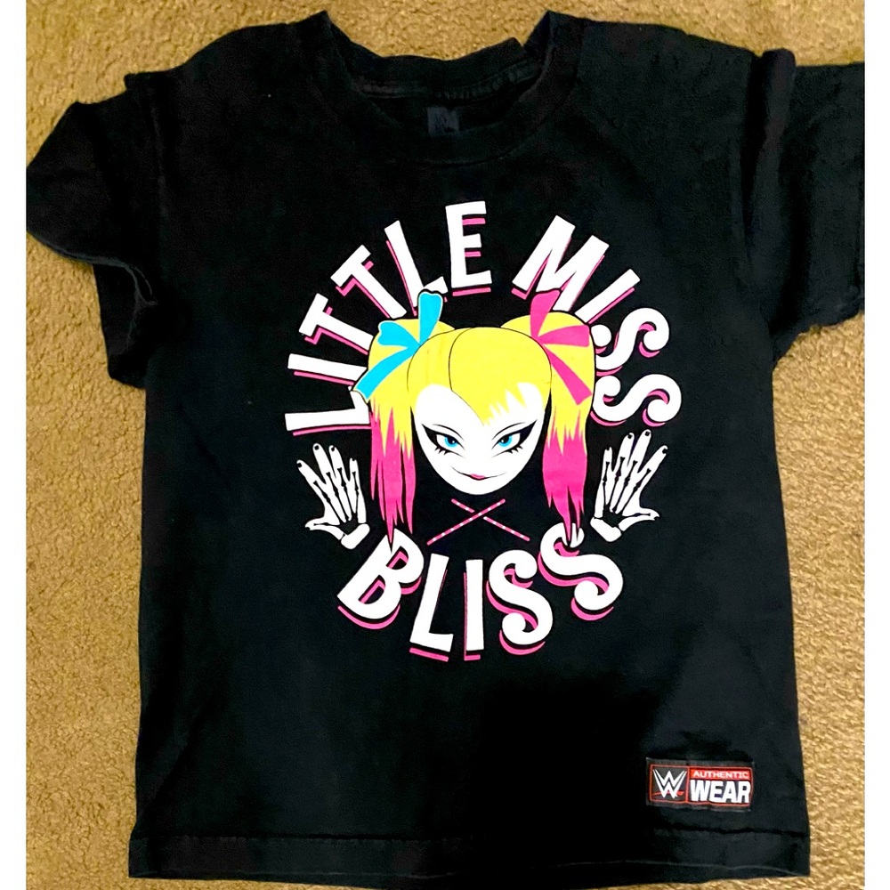 Gently used girls t-shirt
